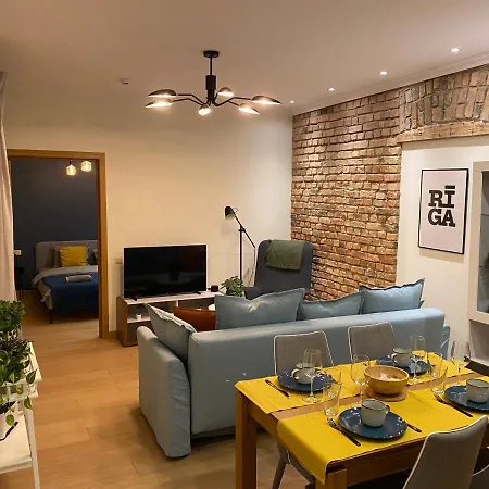Apartment Cosy 2 Bedroom In Center *